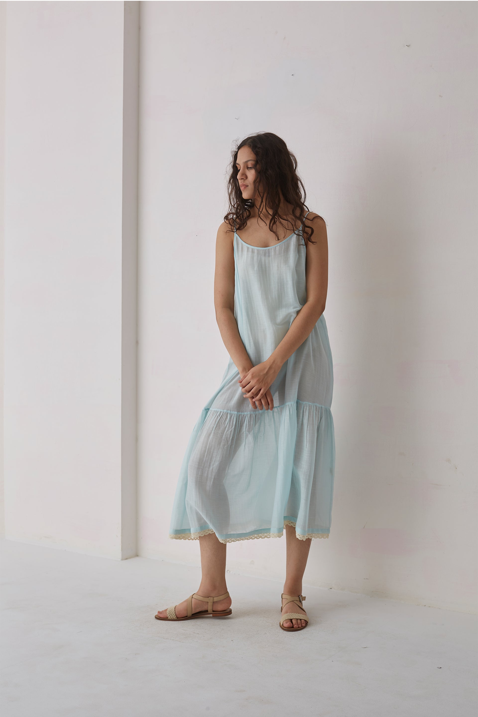 COTTON SILK UNDERLAYER WITH LACE